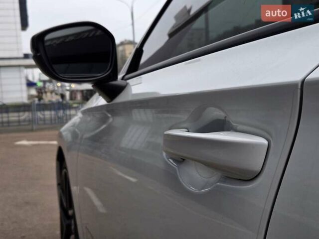 Чорний Хонда Сівік, об'ємом двигуна 1.5 л та пробігом 79 тис. км за 23900 $, фото 31 на Automoto.ua