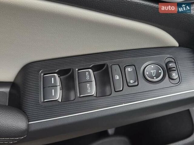 Чорний Хонда Сівік, об'ємом двигуна 1.5 л та пробігом 79 тис. км за 23900 $, фото 17 на Automoto.ua