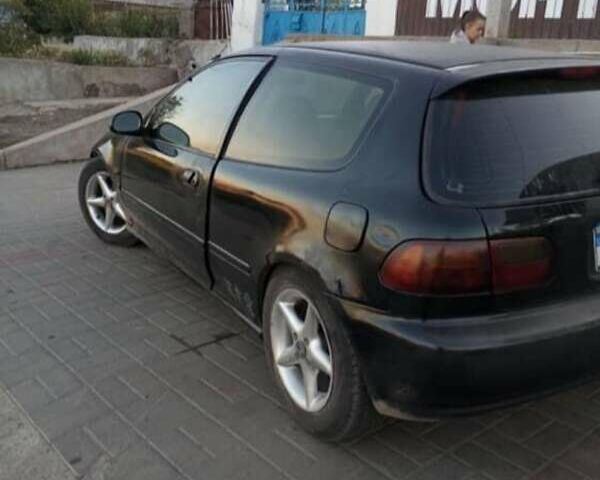 Чорний Хонда Сівік, об'ємом двигуна 1.5 л та пробігом 300 тис. км за 2300 $, фото 1 на Automoto.ua