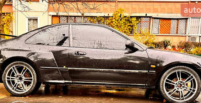 Черный Хонда Цивик, объемом двигателя 1.5 л и пробегом 400 тыс. км за 2600 $, фото 1 на Automoto.ua