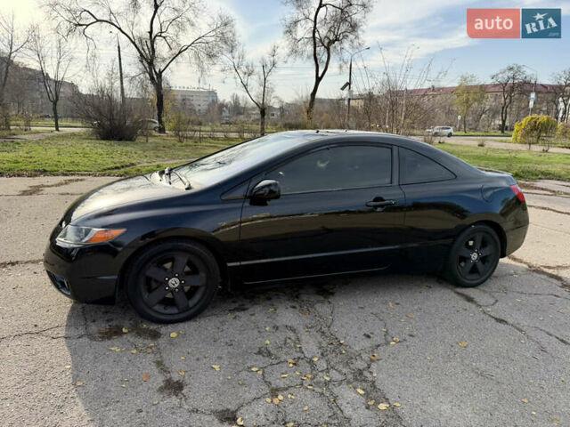 Черный Хонда Цивик, объемом двигателя 1.8 л и пробегом 165 тыс. км за 6999 $, фото 1 на Automoto.ua