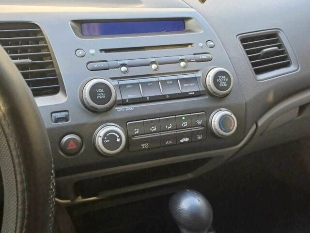 Черный Хонда Цивик, объемом двигателя 1.8 л и пробегом 204 тыс. км за 6200 $, фото 8 на Automoto.ua