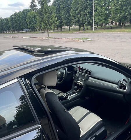 Черный Хонда Цивик, объемом двигателя 2 л и пробегом 105 тыс. км за 12300 $, фото 5 на Automoto.ua