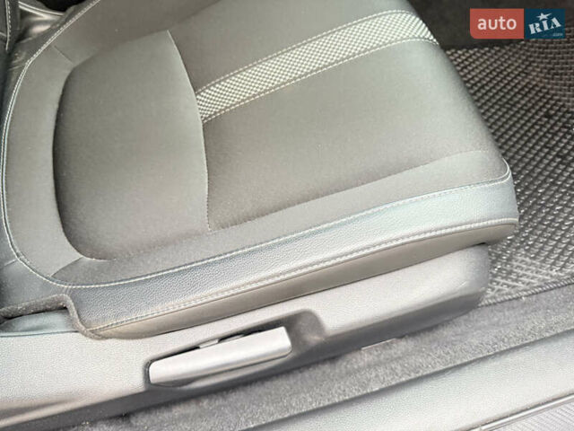 Чорний Хонда Сівік, об'ємом двигуна 2 л та пробігом 71 тис. км за 13900 $, фото 20 на Automoto.ua