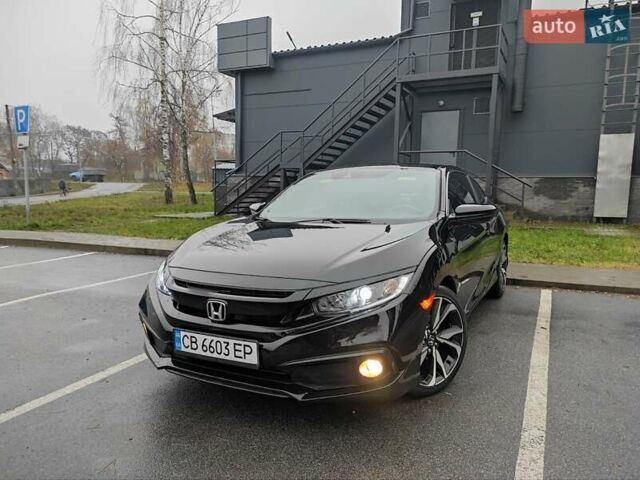 Черный Хонда Цивик, объемом двигателя 2 л и пробегом 181 тыс. км за 13900 $, фото 2 на Automoto.ua