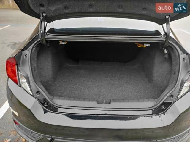 Черный Хонда Цивик, объемом двигателя 2 л и пробегом 181 тыс. км за 13900 $, фото 20 на Automoto.ua