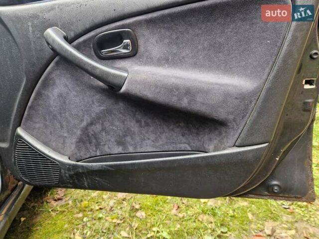 Черный Хонда Цивик, объемом двигателя 1.5 л и пробегом 500 тыс. км за 1950 $, фото 9 на Automoto.ua