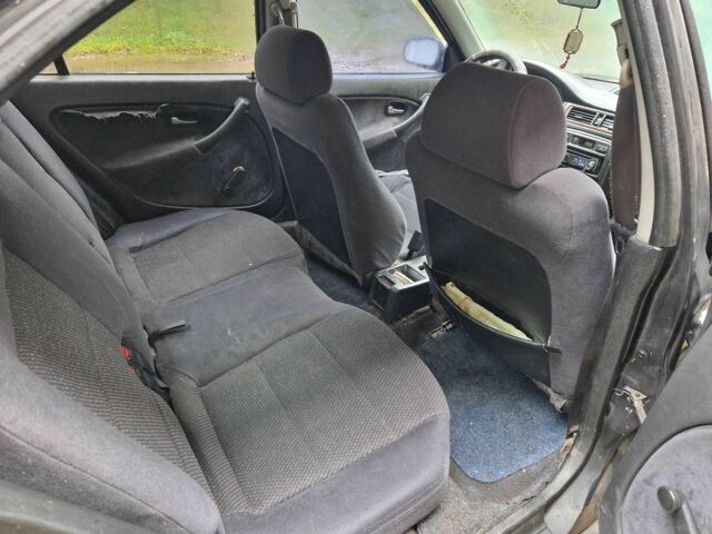 Черный Хонда Цивик, объемом двигателя 1.5 л и пробегом 500 тыс. км за 1950 $, фото 9 на Automoto.ua