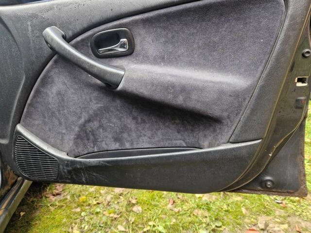 Черный Хонда Цивик, объемом двигателя 1.5 л и пробегом 500 тыс. км за 1950 $, фото 8 на Automoto.ua