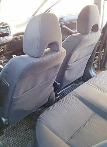 Черный Хонда Цивик, объемом двигателя 1.6 л и пробегом 265 тыс. км за 5500 $, фото 9 на Automoto.ua