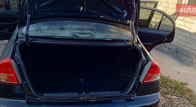 Черный Хонда Цивик, объемом двигателя 1.6 л и пробегом 265 тыс. км за 5500 $, фото 4 на Automoto.ua