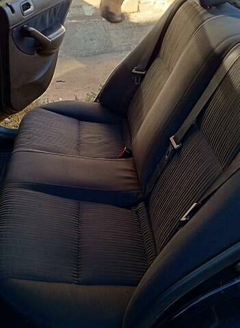 Черный Хонда Цивик, объемом двигателя 1.6 л и пробегом 265 тыс. км за 5500 $, фото 6 на Automoto.ua