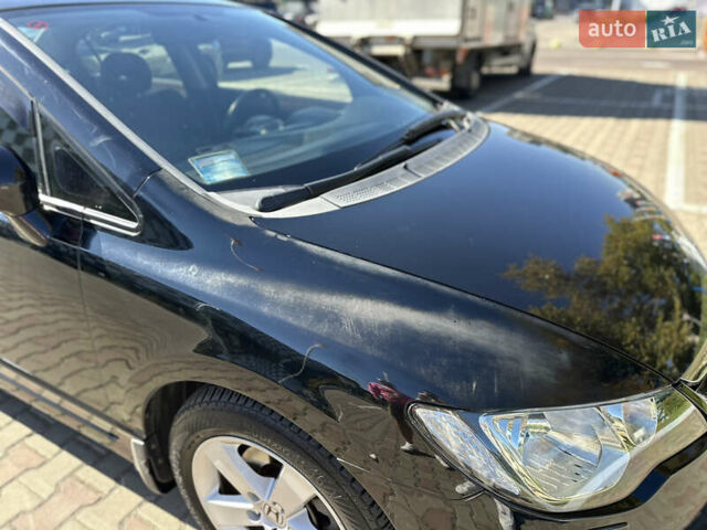 Черный Хонда Цивик, объемом двигателя 1.8 л и пробегом 324 тыс. км за 5800 $, фото 33 на Automoto.ua