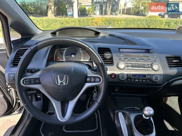 Черный Хонда Цивик, объемом двигателя 1.8 л и пробегом 324 тыс. км за 5800 $, фото 18 на Automoto.ua