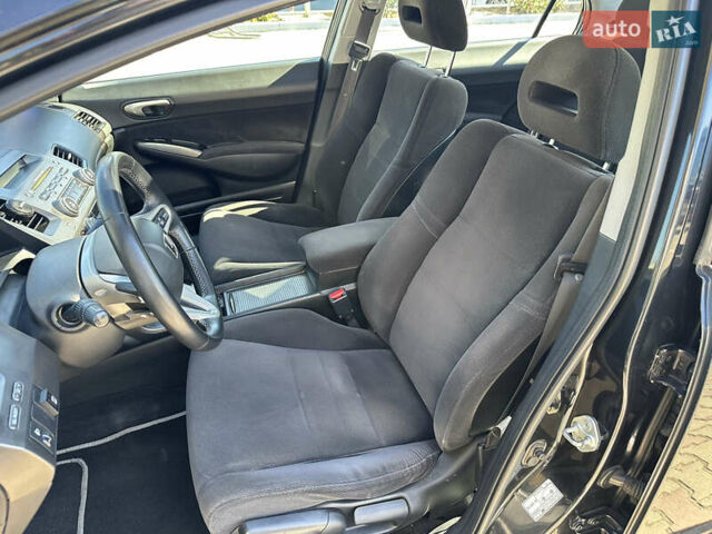 Черный Хонда Цивик, объемом двигателя 1.8 л и пробегом 324 тыс. км за 5800 $, фото 16 на Automoto.ua