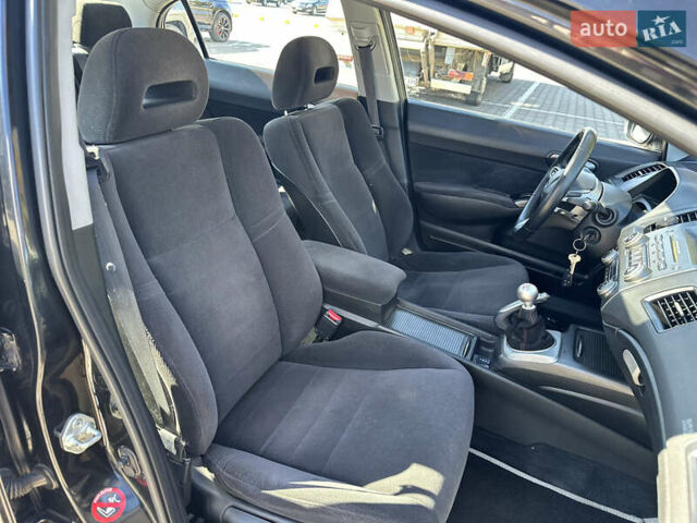 Черный Хонда Цивик, объемом двигателя 1.8 л и пробегом 324 тыс. км за 5800 $, фото 20 на Automoto.ua