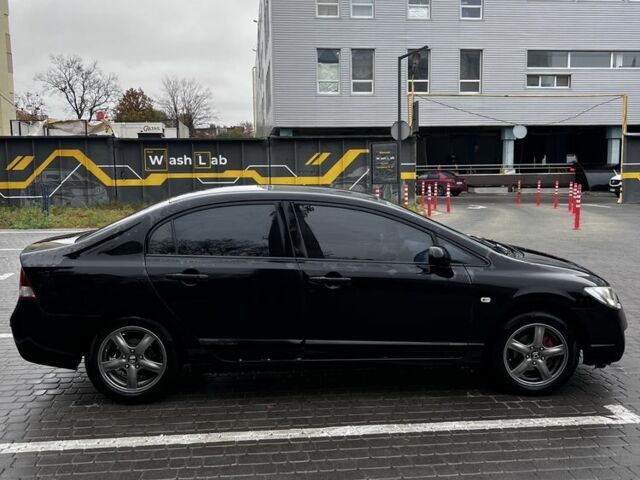 Черный Хонда Цивик, объемом двигателя 1.8 л и пробегом 2 тыс. км за 6000 $, фото 2 на Automoto.ua