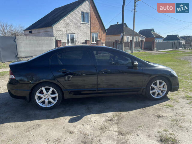 Черный Хонда Цивик, объемом двигателя 1.8 л и пробегом 242 тыс. км за 6000 $, фото 3 на Automoto.ua