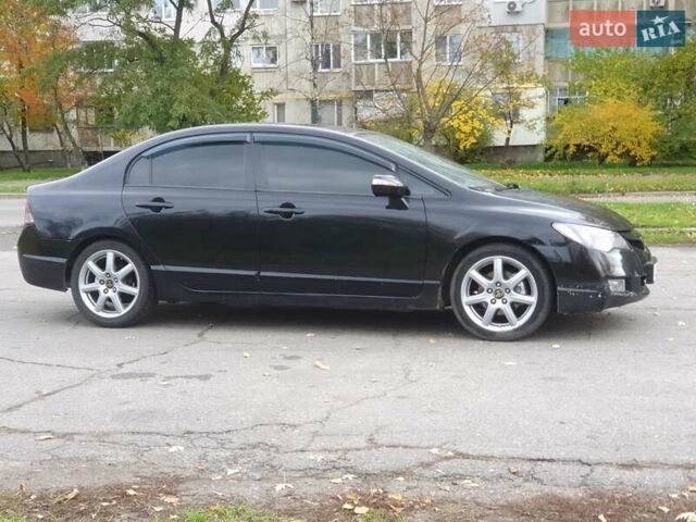 Чорний Хонда Сівік, об'ємом двигуна 1.8 л та пробігом 327 тис. км за 4100 $, фото 5 на Automoto.ua