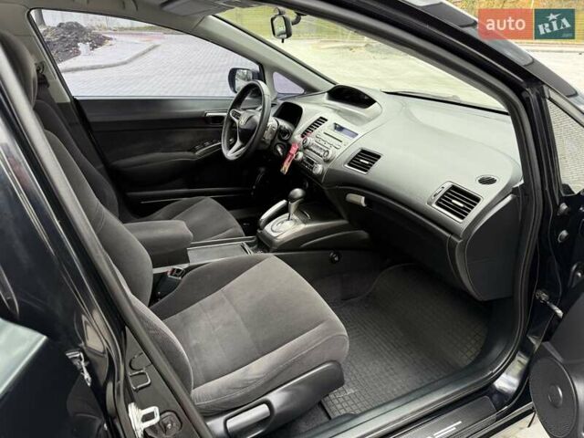 Черный Хонда Цивик, объемом двигателя 1.8 л и пробегом 285 тыс. км за 6200 $, фото 28 на Automoto.ua