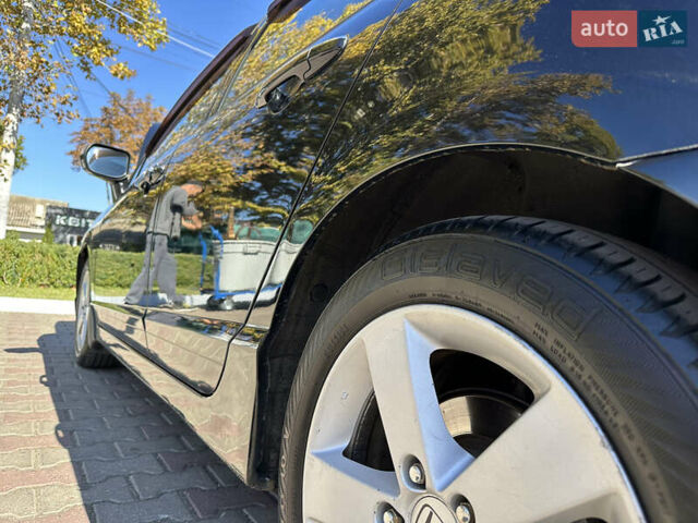 Черный Хонда Цивик, объемом двигателя 1.8 л и пробегом 324 тыс. км за 5800 $, фото 29 на Automoto.ua