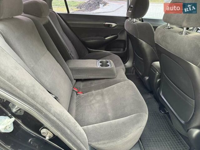 Черный Хонда Цивик, объемом двигателя 1.8 л и пробегом 285 тыс. км за 6200 $, фото 23 на Automoto.ua