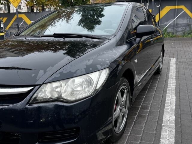 Черный Хонда Цивик, объемом двигателя 1.8 л и пробегом 2 тыс. км за 6000 $, фото 4 на Automoto.ua