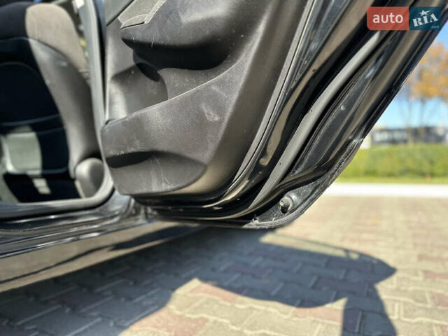 Черный Хонда Цивик, объемом двигателя 1.8 л и пробегом 324 тыс. км за 5800 $, фото 31 на Automoto.ua