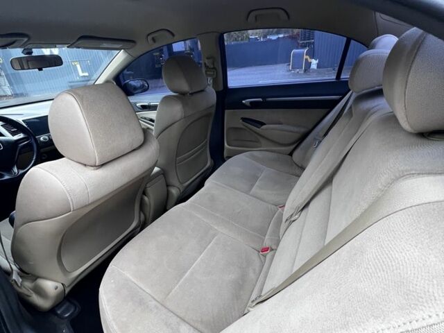 Черный Хонда Цивик, объемом двигателя 1.8 л и пробегом 2 тыс. км за 6000 $, фото 7 на Automoto.ua