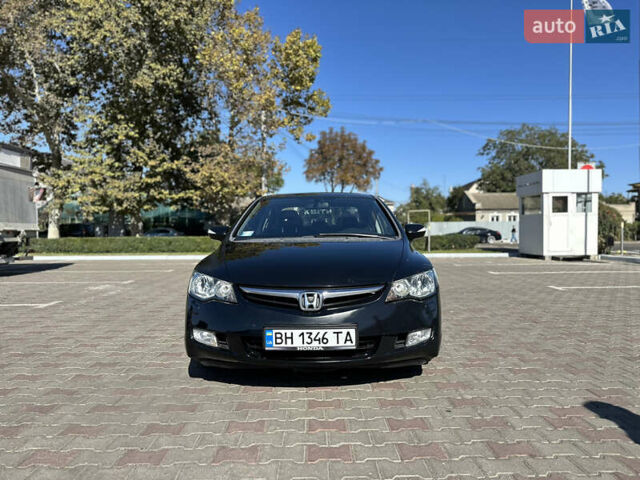 Черный Хонда Цивик, объемом двигателя 1.8 л и пробегом 324 тыс. км за 5800 $, фото 3 на Automoto.ua