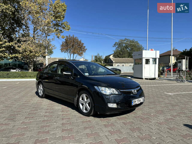 Черный Хонда Цивик, объемом двигателя 1.8 л и пробегом 324 тыс. км за 5800 $, фото 5 на Automoto.ua