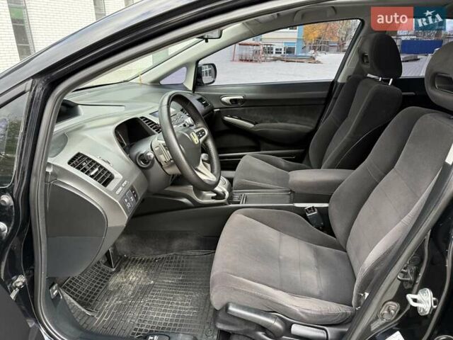 Черный Хонда Цивик, объемом двигателя 1.8 л и пробегом 285 тыс. км за 6200 $, фото 33 на Automoto.ua