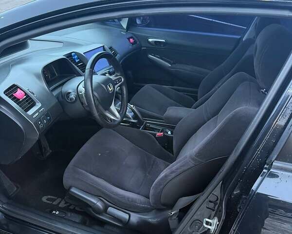 Черный Хонда Цивик, объемом двигателя 1.8 л и пробегом 282 тыс. км за 6200 $, фото 15 на Automoto.ua