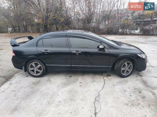 Черный Хонда Цивик, объемом двигателя 1.8 л и пробегом 197 тыс. км за 6999 $, фото 4 на Automoto.ua