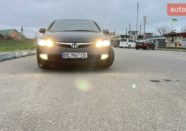 Чорний Хонда Сівік, об'ємом двигуна 1.8 л та пробігом 256 тис. км за 7000 $, фото 2 на Automoto.ua