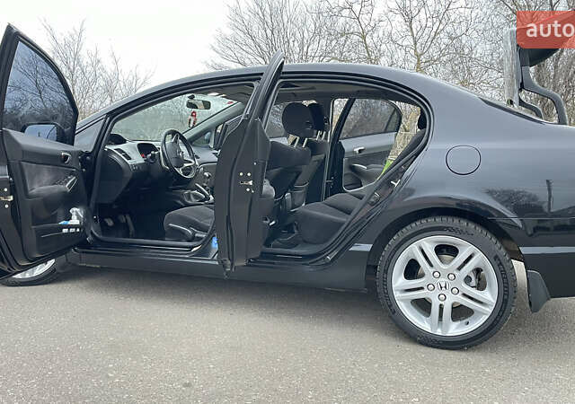 Чорний Хонда Сівік, об'ємом двигуна 1.8 л та пробігом 256 тис. км за 7000 $, фото 18 на Automoto.ua