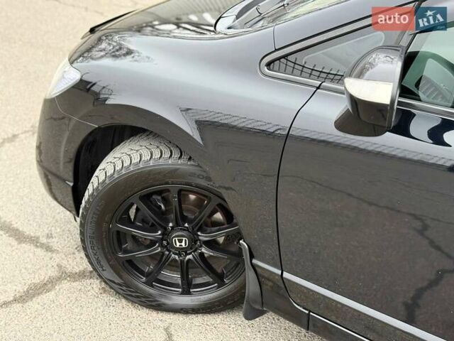 Чорний Хонда Сівік, об'ємом двигуна 1.8 л та пробігом 185 тис. км за 7200 $, фото 10 на Automoto.ua