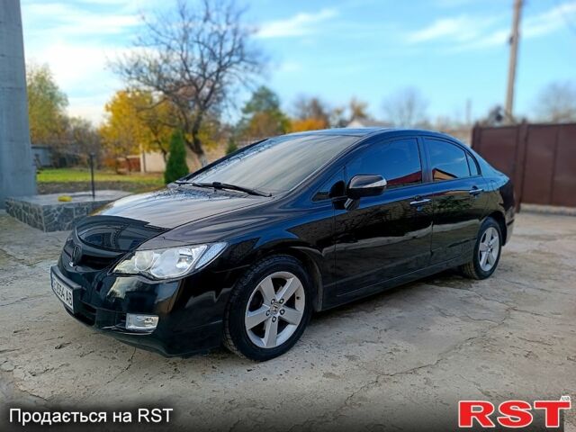 Черный Хонда Цивик, объемом двигателя 1.8 л и пробегом 227 тыс. км за 7000 $, фото 2 на Automoto.ua