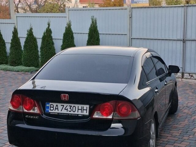 Хонда Сівік 2007 у Кропивницькому (Кіровограді) на Automoto.ua Чорний Хонда Сівік, об'ємом двигуна 1.8 л та пробігом 210 тис. км за 4900 $, фото 5 на Automoto.ua