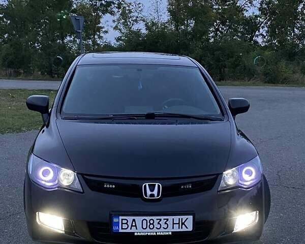 Черный Хонда Цивик, объемом двигателя 1.8 л и пробегом 234 тыс. км за 6200 $, фото 9 на Automoto.ua