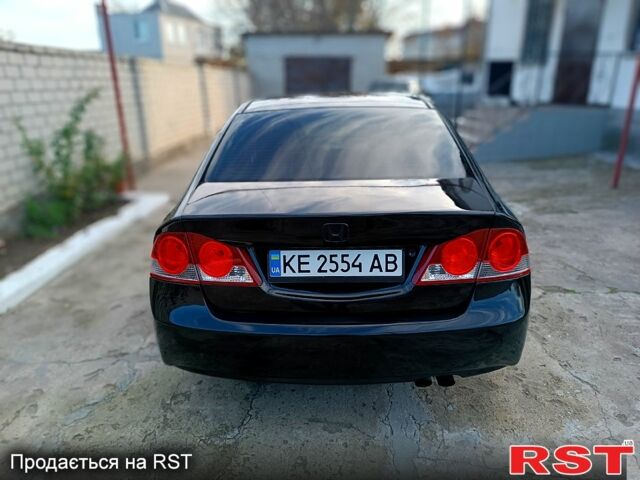 Черный Хонда Цивик, объемом двигателя 1.8 л и пробегом 227 тыс. км за 7000 $, фото 6 на Automoto.ua