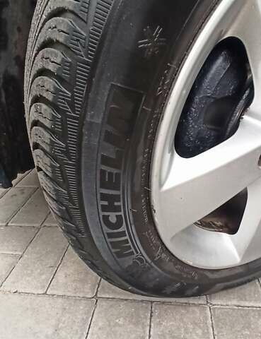 Чорний Хонда Сівік, об'ємом двигуна 1.8 л та пробігом 241 тис. км за 7200 $, фото 12 на Automoto.ua