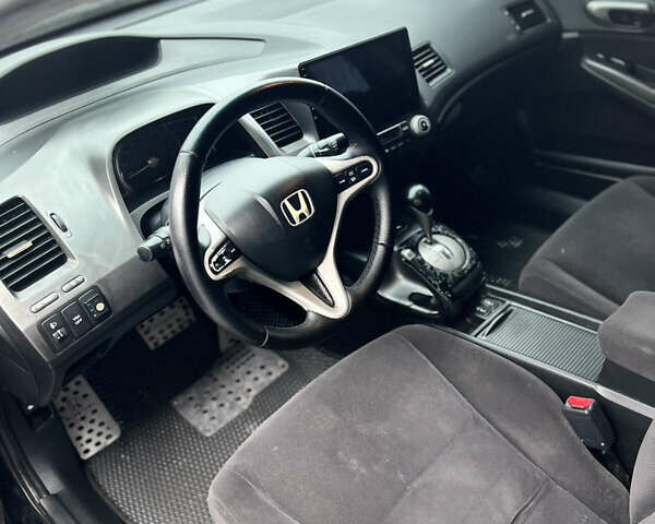 Черный Хонда Цивик, объемом двигателя 1.8 л и пробегом 260 тыс. км за 5999 $, фото 7 на Automoto.ua