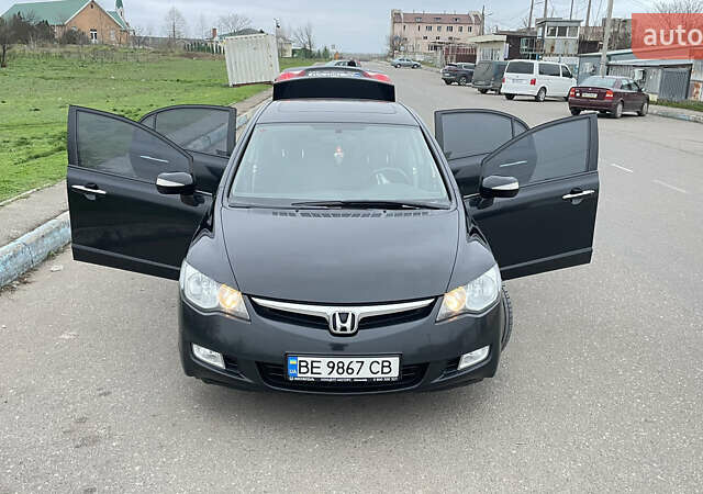 Чорний Хонда Сівік, об'ємом двигуна 1.8 л та пробігом 256 тис. км за 7000 $, фото 3 на Automoto.ua