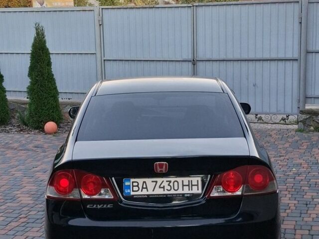 Хонда Сівік 2007 у Кропивницькому (Кіровограді) на Automoto.ua Чорний Хонда Сівік, об'ємом двигуна 1.8 л та пробігом 210 тис. км за 4900 $, фото 4 на Automoto.ua