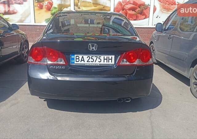Черный Хонда Цивик, объемом двигателя 1.8 л и пробегом 365 тыс. км за 5200 $, фото 3 на Automoto.ua