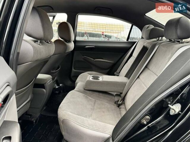 Чорний Хонда Сівік, об'ємом двигуна 1.8 л та пробігом 185 тис. км за 7200 $, фото 18 на Automoto.ua