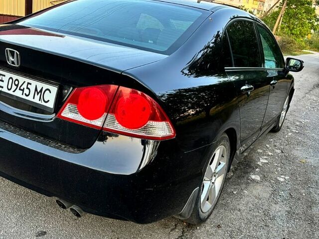 Черный Хонда Цивик, объемом двигателя 1.8 л и пробегом 206 тыс. км за 6200 $, фото 2 на Automoto.ua