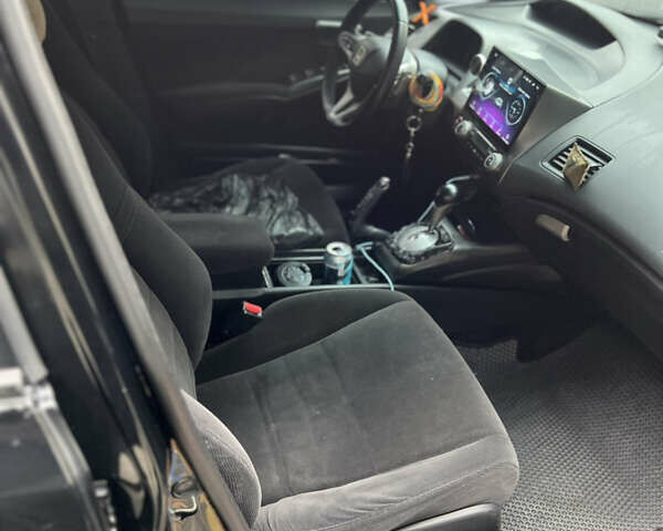 Черный Хонда Цивик, объемом двигателя 1.8 л и пробегом 265 тыс. км за 5200 $, фото 4 на Automoto.ua