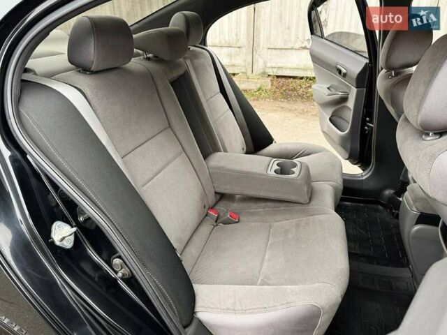 Чорний Хонда Сівік, об'ємом двигуна 1.8 л та пробігом 185 тис. км за 7200 $, фото 17 на Automoto.ua